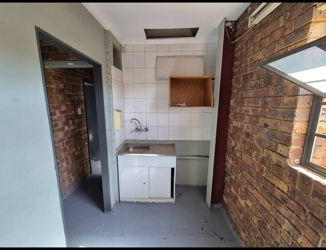 263M² WAREHOUSE TO LET IN WADEVILLE